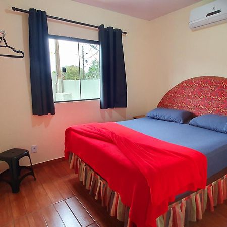 300M-Da Av Das Cataratas- Ar Condicionado - Estacionamento Privado Фос-ду-Игуасу Экстерьер фото