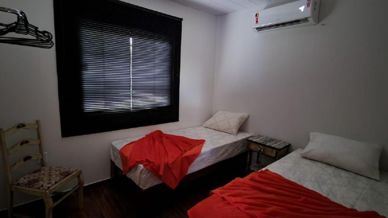 300M-Da Av Das Cataratas- Ar Condicionado - Estacionamento Privado Фос-ду-Игуасу Экстерьер фото